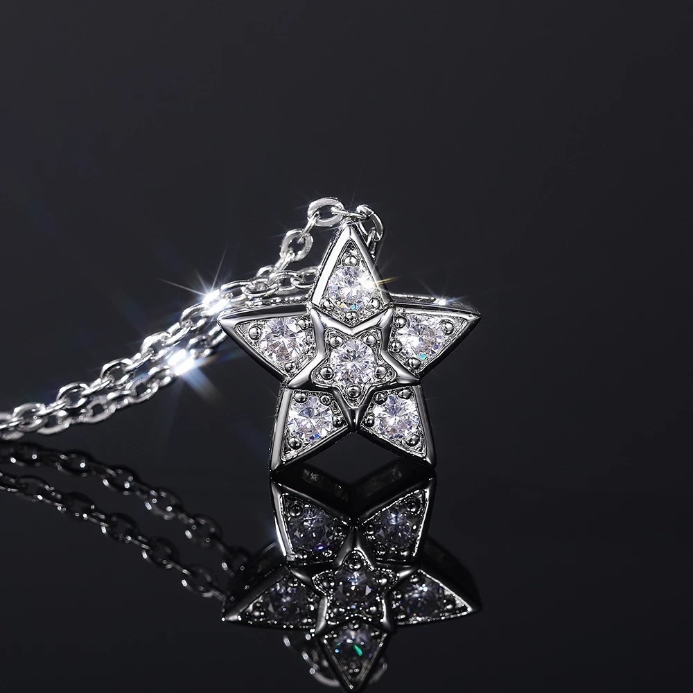 New Women’s 925 Silver Lovely Star ⭐️ Diamond Necklace